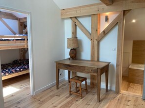 4 Schlafzimmer, Bügeleisen/Bügelbrett, WLAN, Bettwäsche