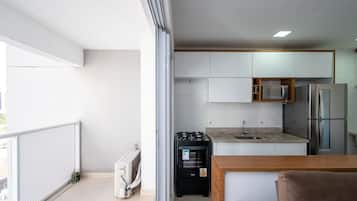 Appartement | Cuisine privée | Batterie de cuisine, vaisselle et ustensiles