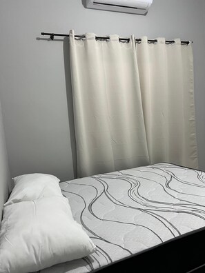 2 chambres, fer et planche Ă repasser, Wi-Fi, draps fournis