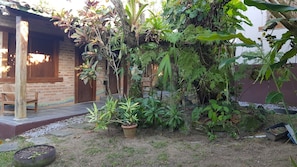 Hiên