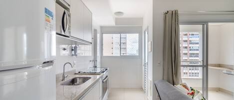 Basic Apartment | Private kitchen | Cookware/dishes/utensils