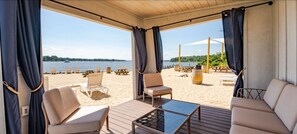 Vista para praia/oceano