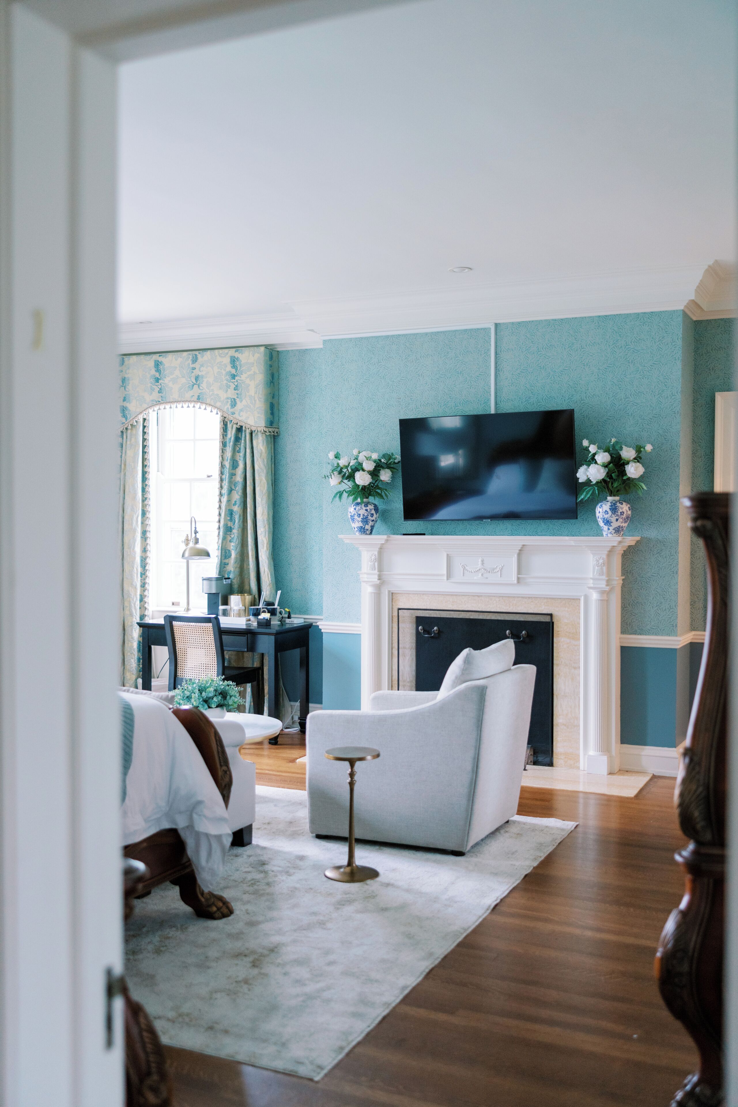 Luxury House, Multiple Bedrooms, Lake View | Interior