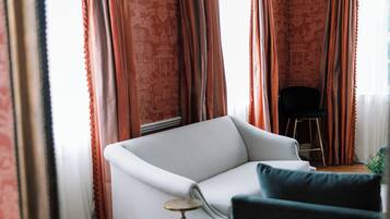 Maison luxueuse, plusieurs chambres, vue sur le lac | Aire de séjour