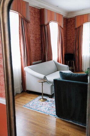 Luxury House, Multiple Bedrooms, Lake View | Living area - Bohemia Manor Farm (Chesapeake City)