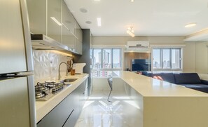 Basic Apartment | Private kitchen