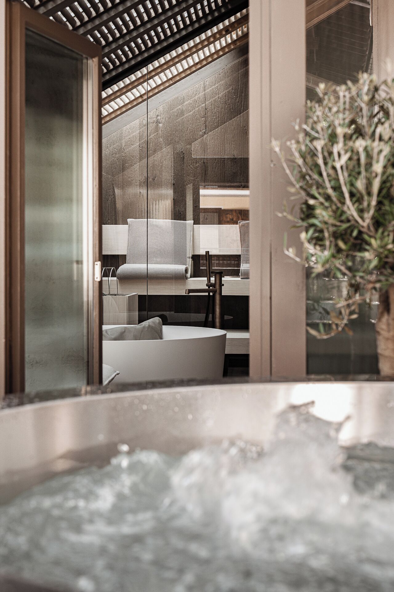 Executive Suite, Mountain View | Private spa tub