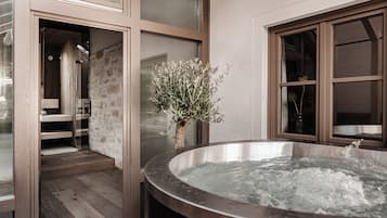 Bain à remous privé