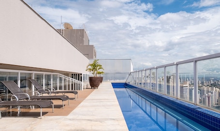 Outdoor pool. Apartments in Jardim Goias Goiania/go - THO