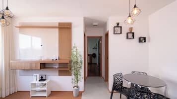 Departamento básico | Área de sala de estar | Televisión