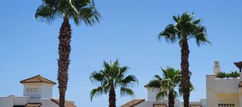 Fantastic Sea & Gibraltar View Apartment, 4 Pools