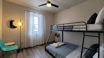 3 chambres, lit parapluie, Wi-Fi gratuit, draps fournis