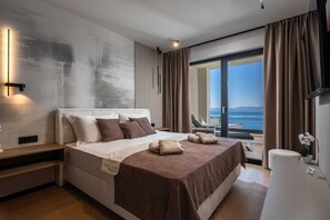 4 chambres, fer et planche à repasser, accès au Wi-Fi (inclus)