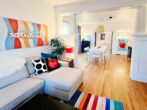 Smart TV, books, offices