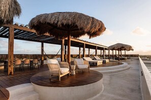 Outdoor dining - Alma Del Cielo Luxe Penthouse Aldea Zama (Tulum)