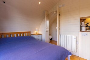 1 dormitorio y ropa de cama