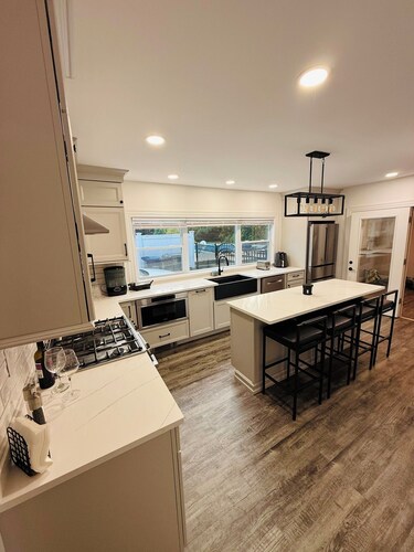 A Charming House with Private Pool & BBQ Area