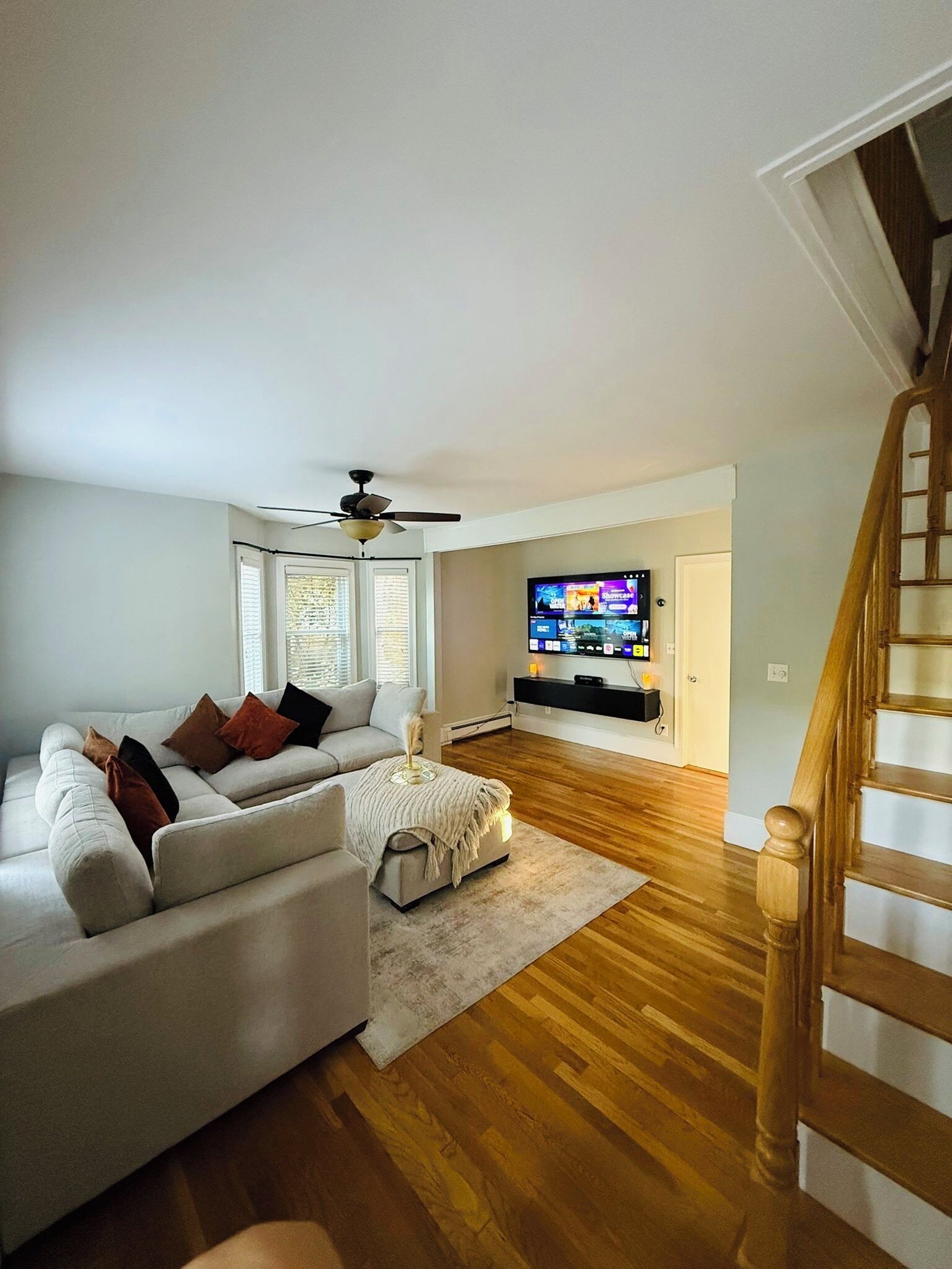 A Charming House With Private Pool & Bbq Area - Lowell, MA