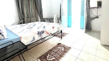 1 habitación, wifi y ropa de cama