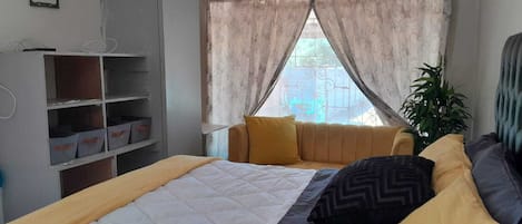 1 bedroom, iron/ironing board, WiFi, bed sheets