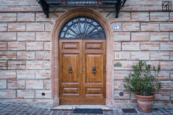 숙박 시설 정면