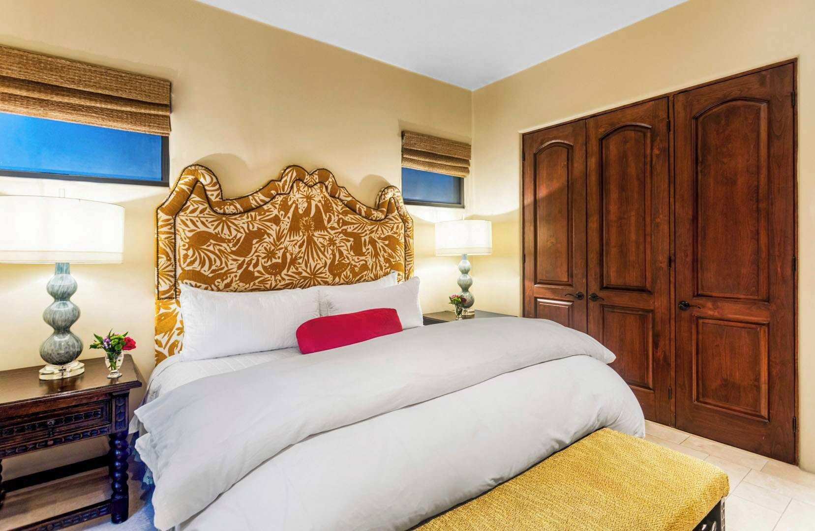 4 quartos, ferros/tábuas de passar roupa, Wi-Fi de cortesia