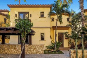 Luokittelematon kuva, 3 kautta 46, painike