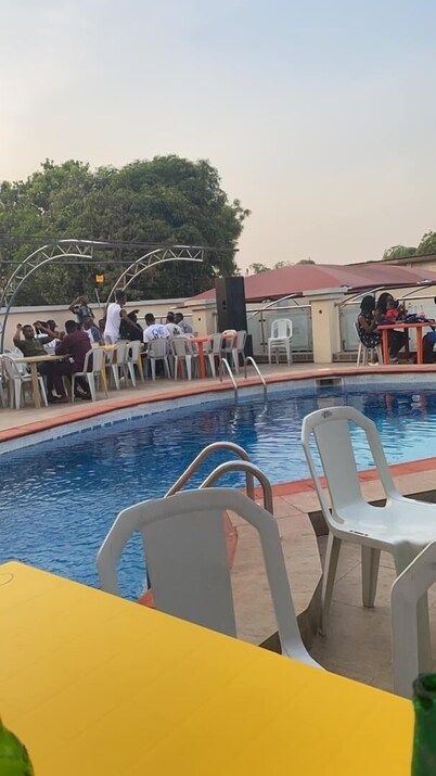 海康酒店及套房