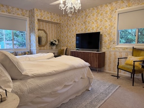 7 quartos, ferros/tábuas de passar roupa, Wi-Fi, roupa de cama