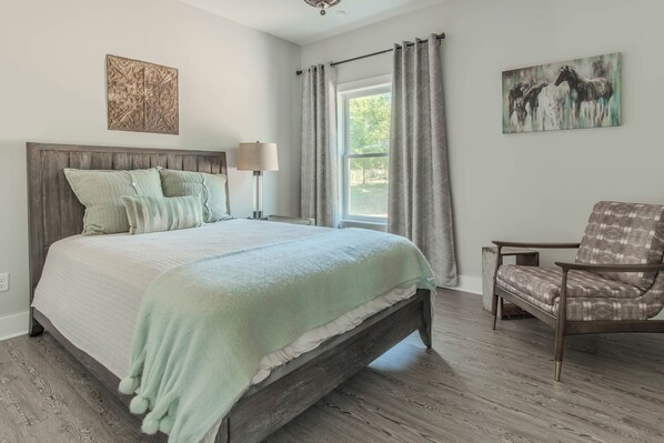 4 bedrooms, free WiFi, bed sheets