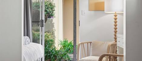 2 bedrooms, Internet