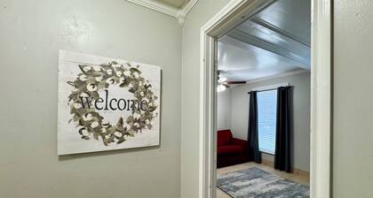 Charming 1-bedroom Getaway in the heart of Kilgore