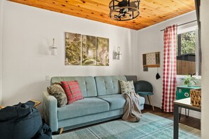 TV, lareira, videogames