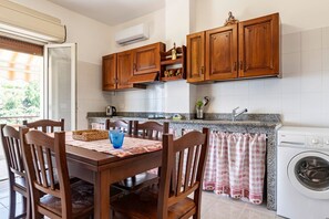 Microwave, ice maker