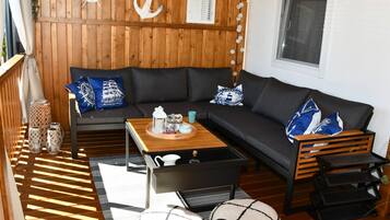 Mobile Home (Mobile Home With Terrace And Sea View) | Exterior