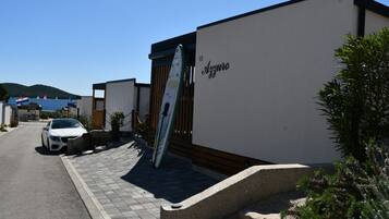 Mobile Home (Mobile Home With Terrace And Sea View) | Exterior