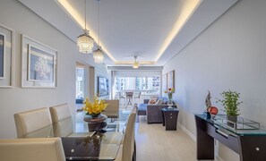 Basic Apartment | Dining