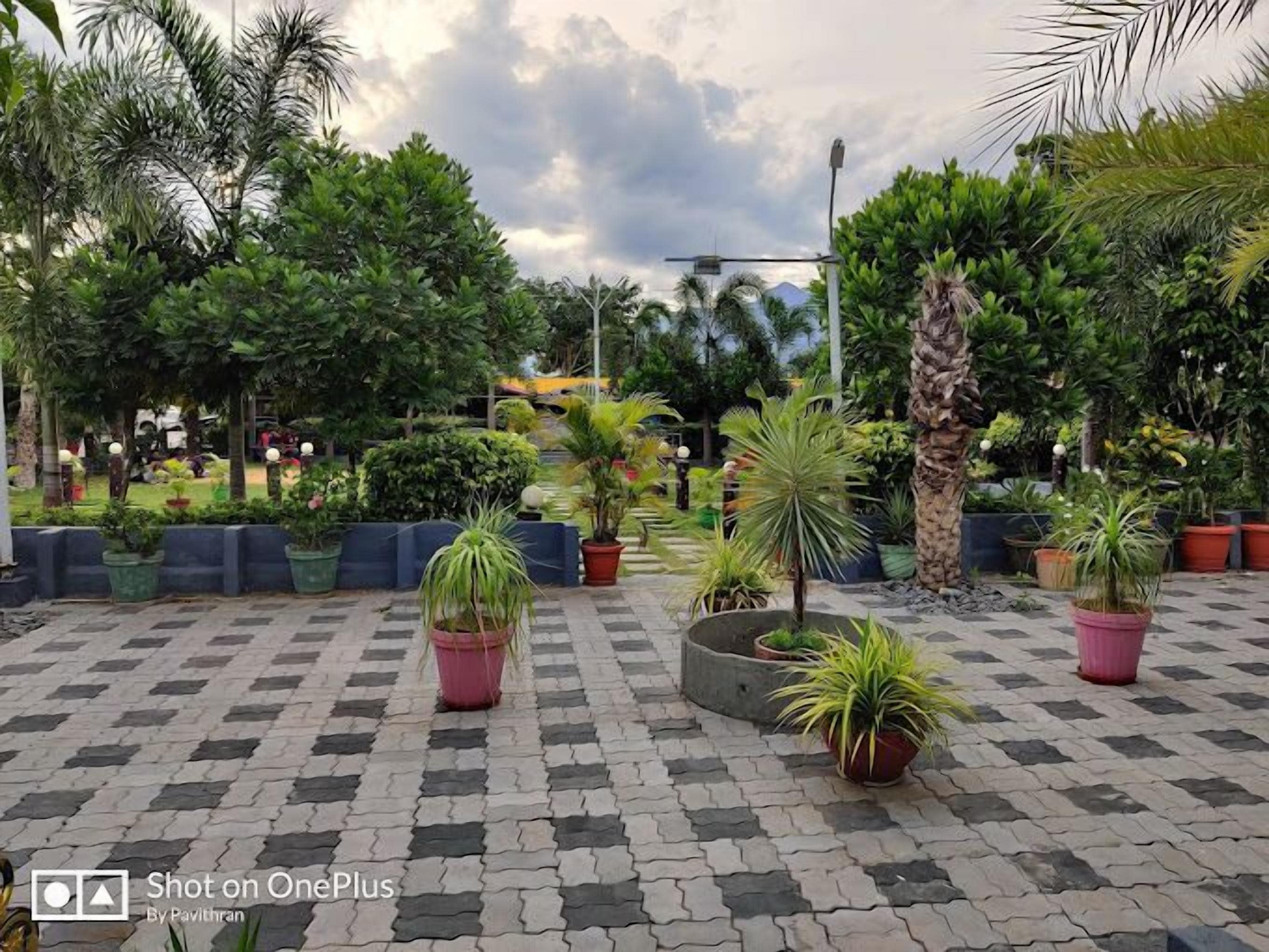 Exclusive Shared Dormitory | Free WiFi