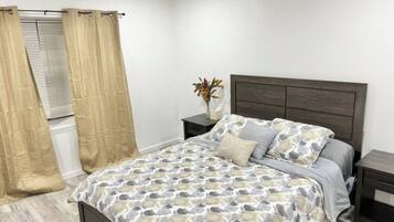 4 bedrooms, WiFi, bed sheets