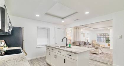 Downtown McAllen - Sleeps 10