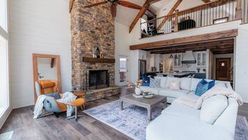 Télévision, cheminée