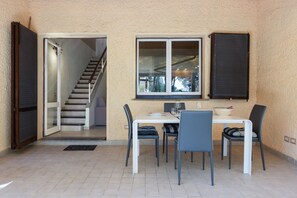 Dining - GuestHost - Villino Stella (Santa Margherita di Pula)