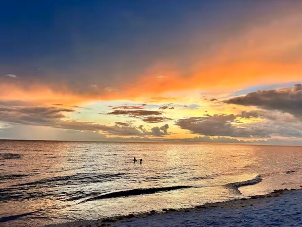 Liegestühle, Strandtücher