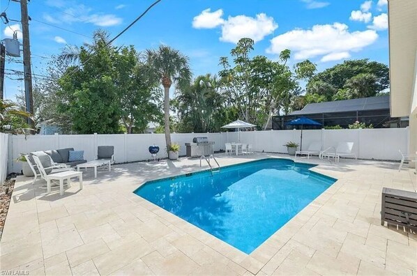Outdoor pool, a heated pool