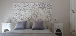 3 chambres, fer et planche à repasser, Wi-Fi, draps fournis