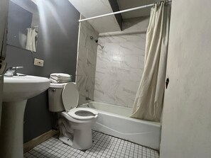 Ilmaiset hygieniatuotteet, pyyhkeet