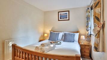 Cottage, Multiple Beds (Mill Wheel) | Room amenity