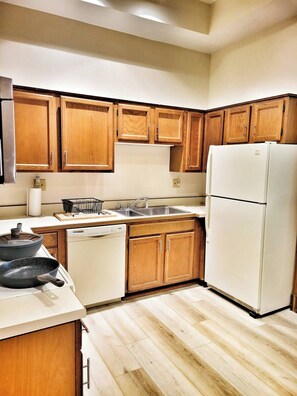 Microwave, stovetop, dishwasher