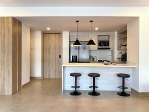 Kamer | Woonruimte | Een 46-inch smart-tv met digitale zenders