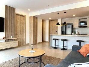 Kamer | Woonruimte | Een 46-inch smart-tv met digitale zenders